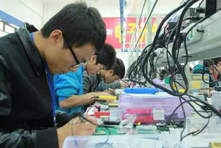 珠海這所大學(xué)據(jù)說盛產(chǎn)最牛高職生,學(xué)生們拿獎(jiǎng)都拿到手軟